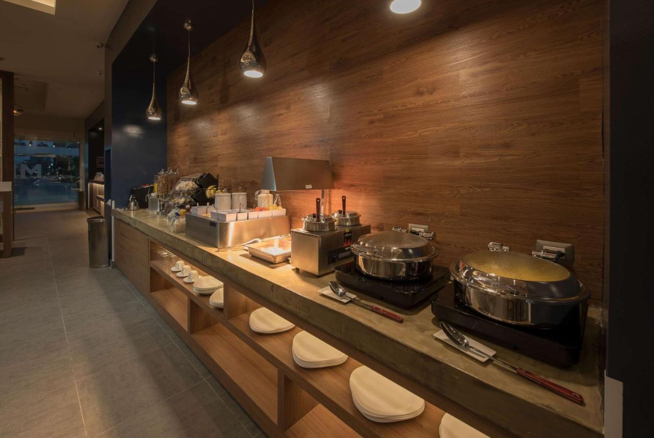 Microtel Inn & Suites By Wyndham Guadalajara Sur Palomar Kültér fotó